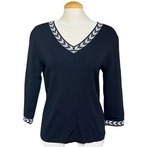 Pointelle Pattern Trim Women's Size XL White and Black Sweater